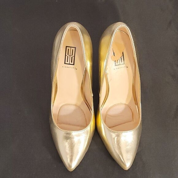 BRAND NEW SIGNATURE WOMEN'S HIGH HEEL STILETTOS PUMP - Picture 2 of 16